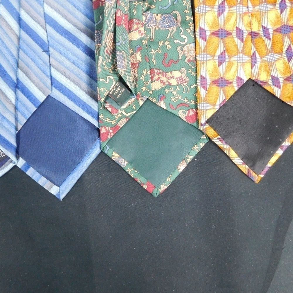 Lord & Taylor Pin-stripe, Geometric, Abstract Ties - Picture 2 of 5